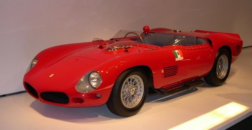 1961_Ferrari_250_TR_61_Spyder_Fantuzzi_34_left_2.jpg